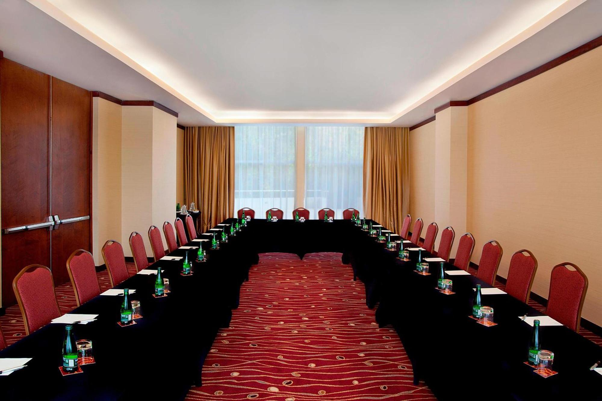 Sheraton Santiago Hotel & Convention Center Exterior photo Meeting room
