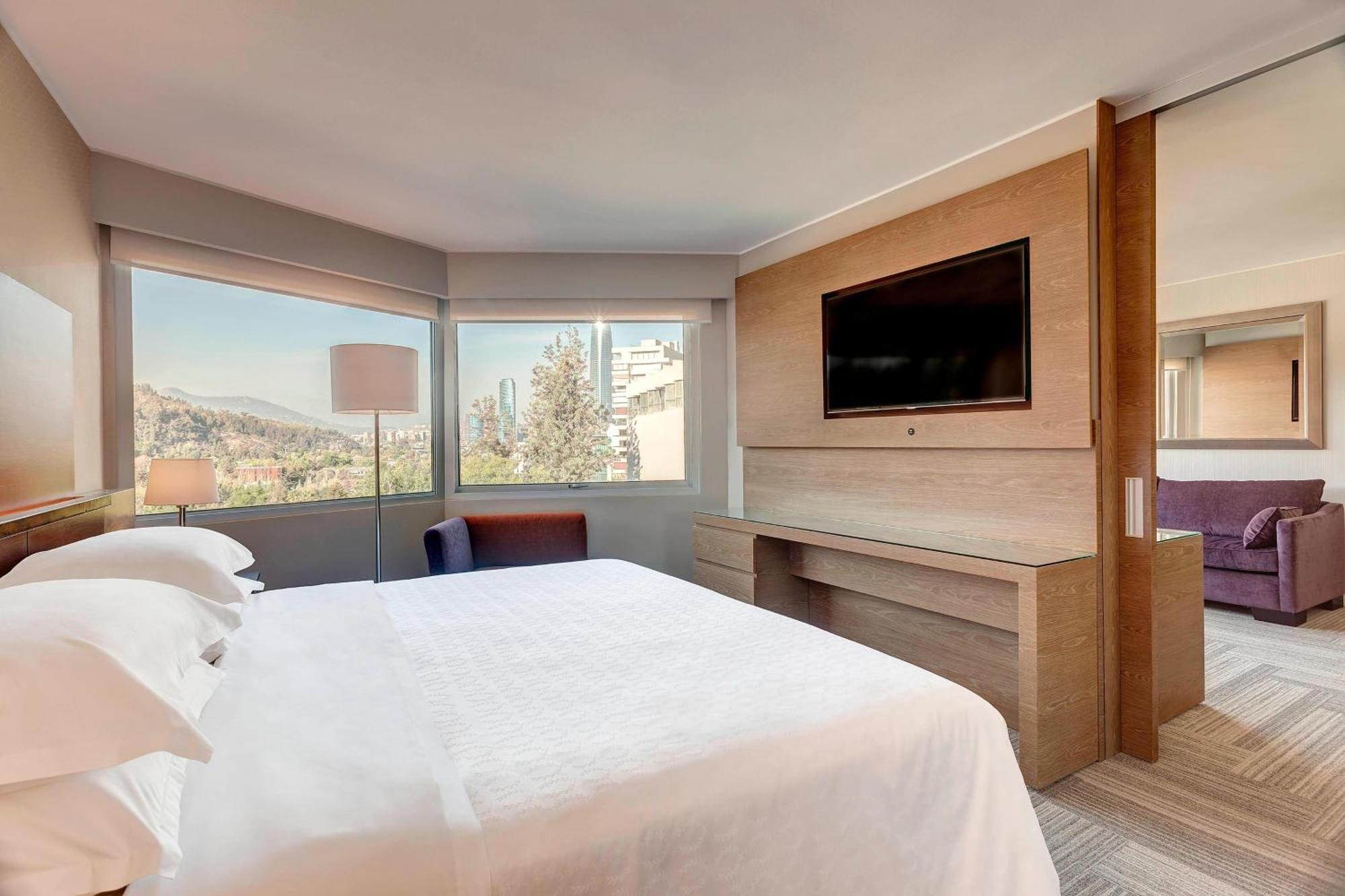 Sheraton Santiago Hotel & Convention Center Exterior photo A guest room at the hotel