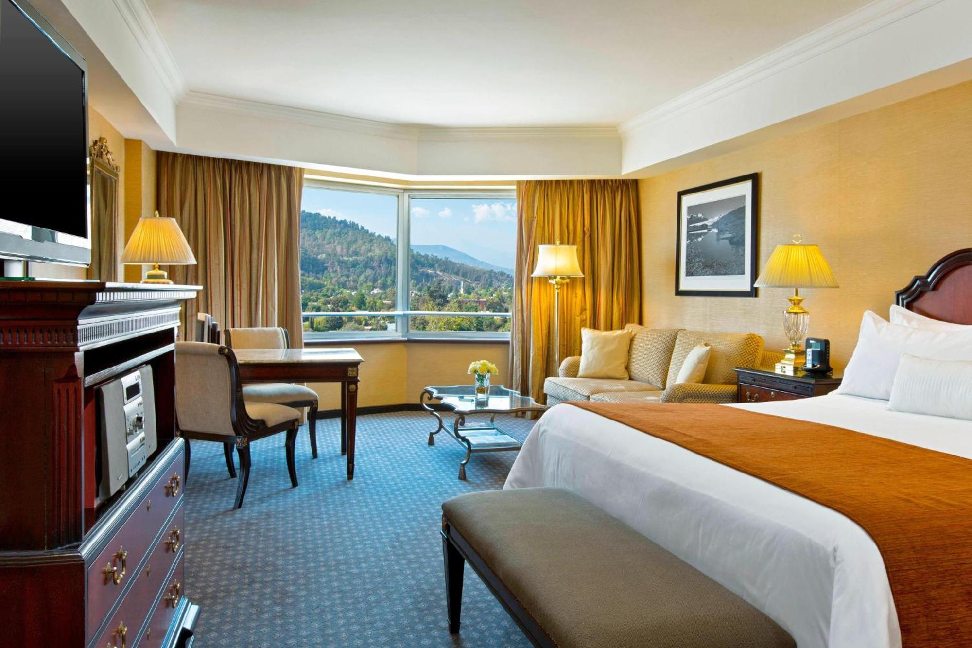 Sheraton Santiago Hotel & Convention Center Exterior photo A guest room at the InterContinental Santiago