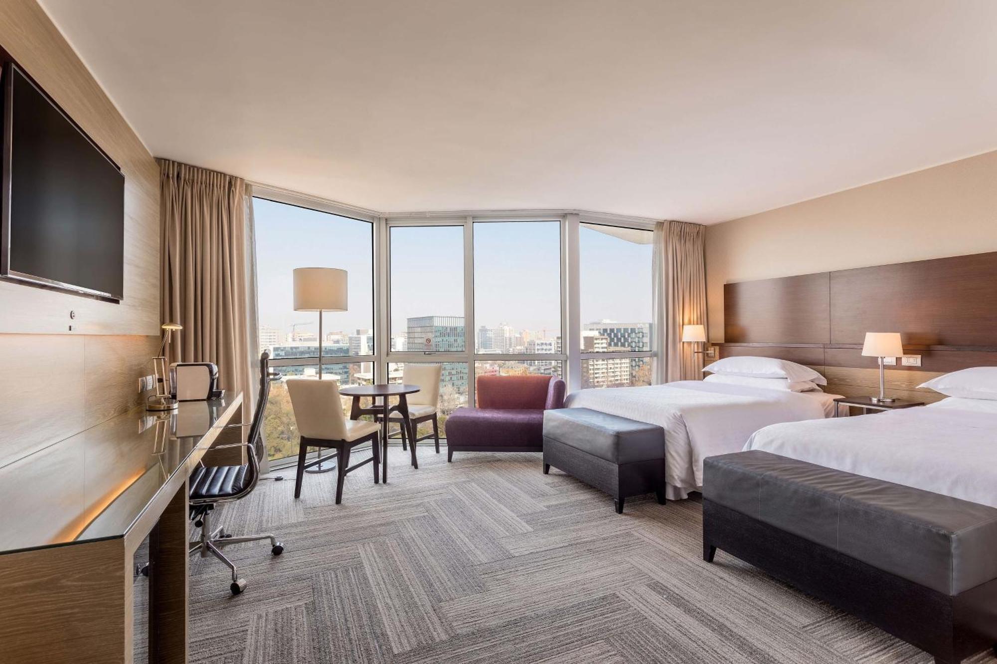 Sheraton Santiago Hotel & Convention Center Exterior photo Executive Room