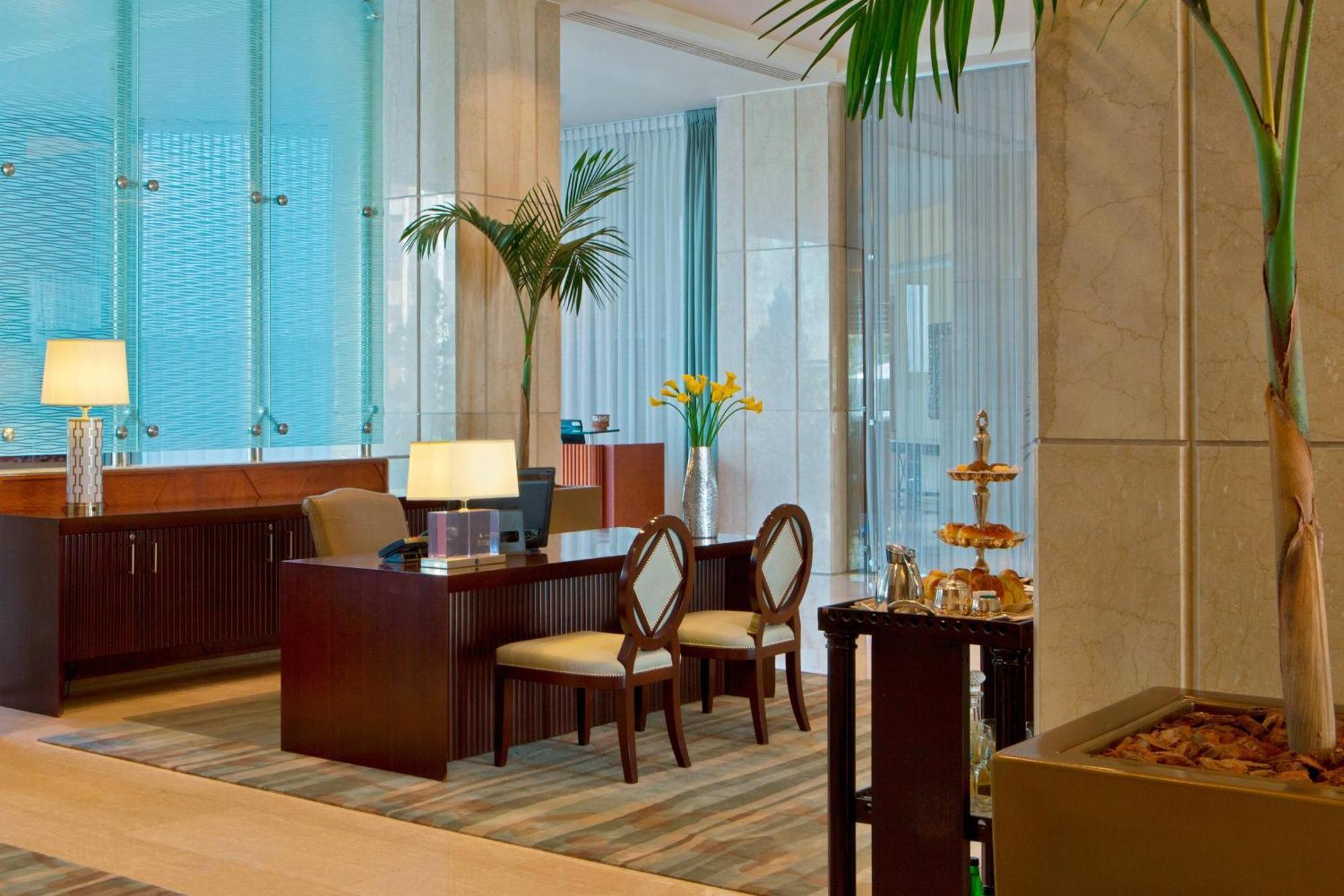 Sheraton Santiago Hotel & Convention Center Exterior photo Concierge desk at the Westin Palace, Madrid